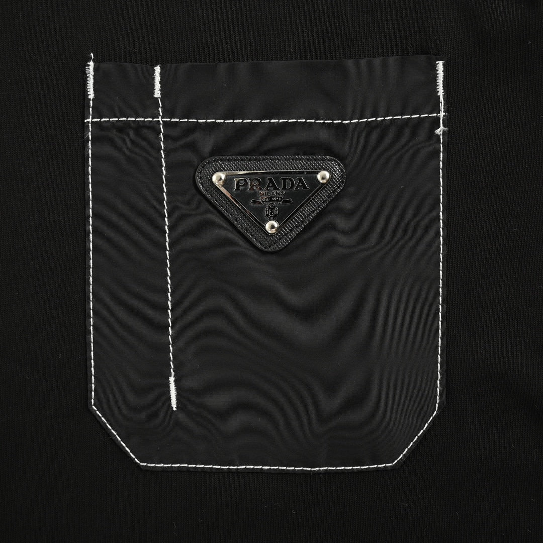 triangle top-stitched pocket short sleeves