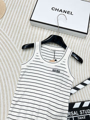 Striped letter jacquard knitted vest