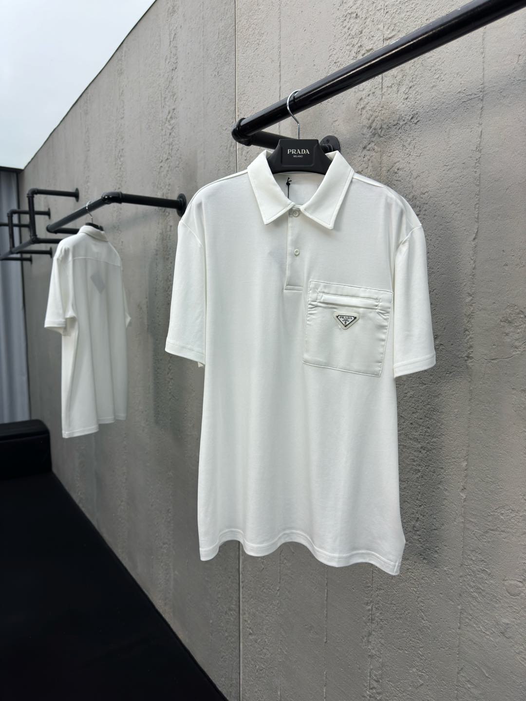 Simple style short sleeves