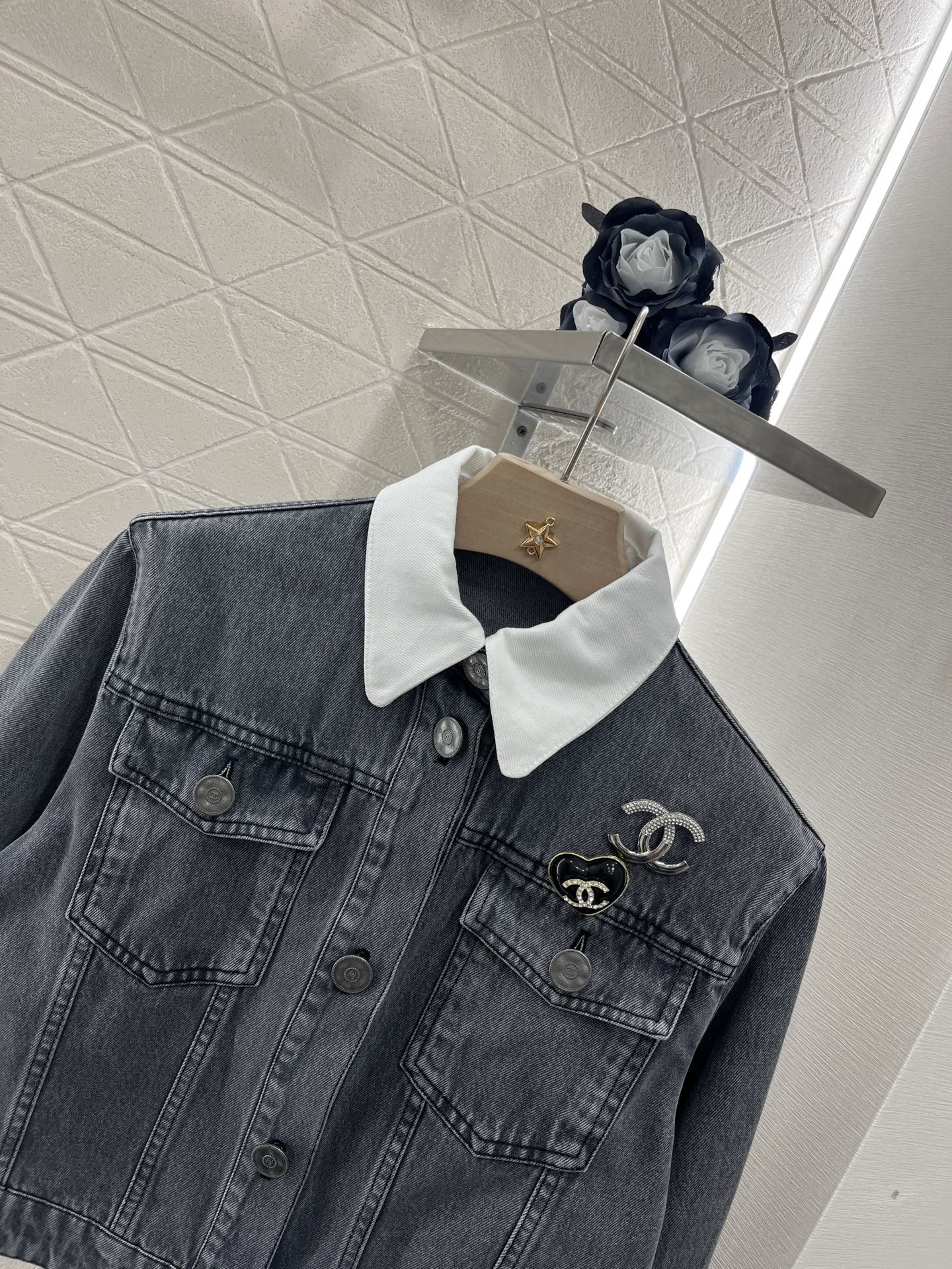 Detachable denim jacket