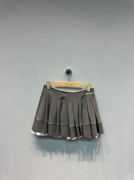Preppy pleated skirt