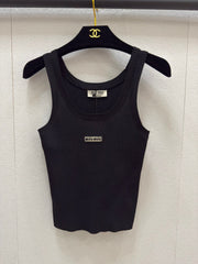 U-neck embroidered logo versatile knitted vest