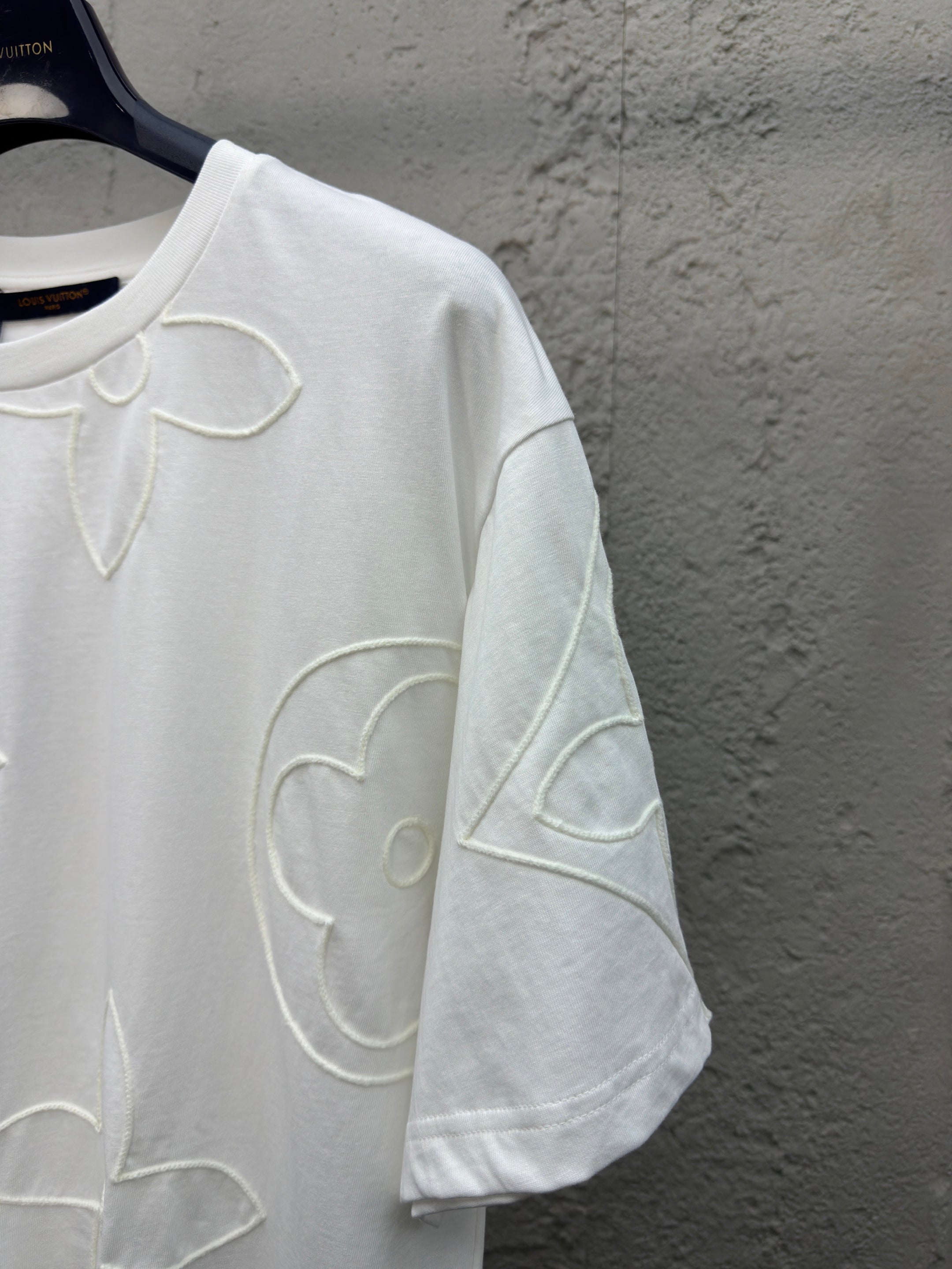 Chain embroidery short sleeves