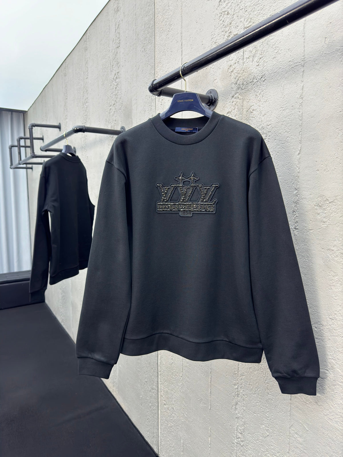 Obsidian Claw Diamond Sweatshirt