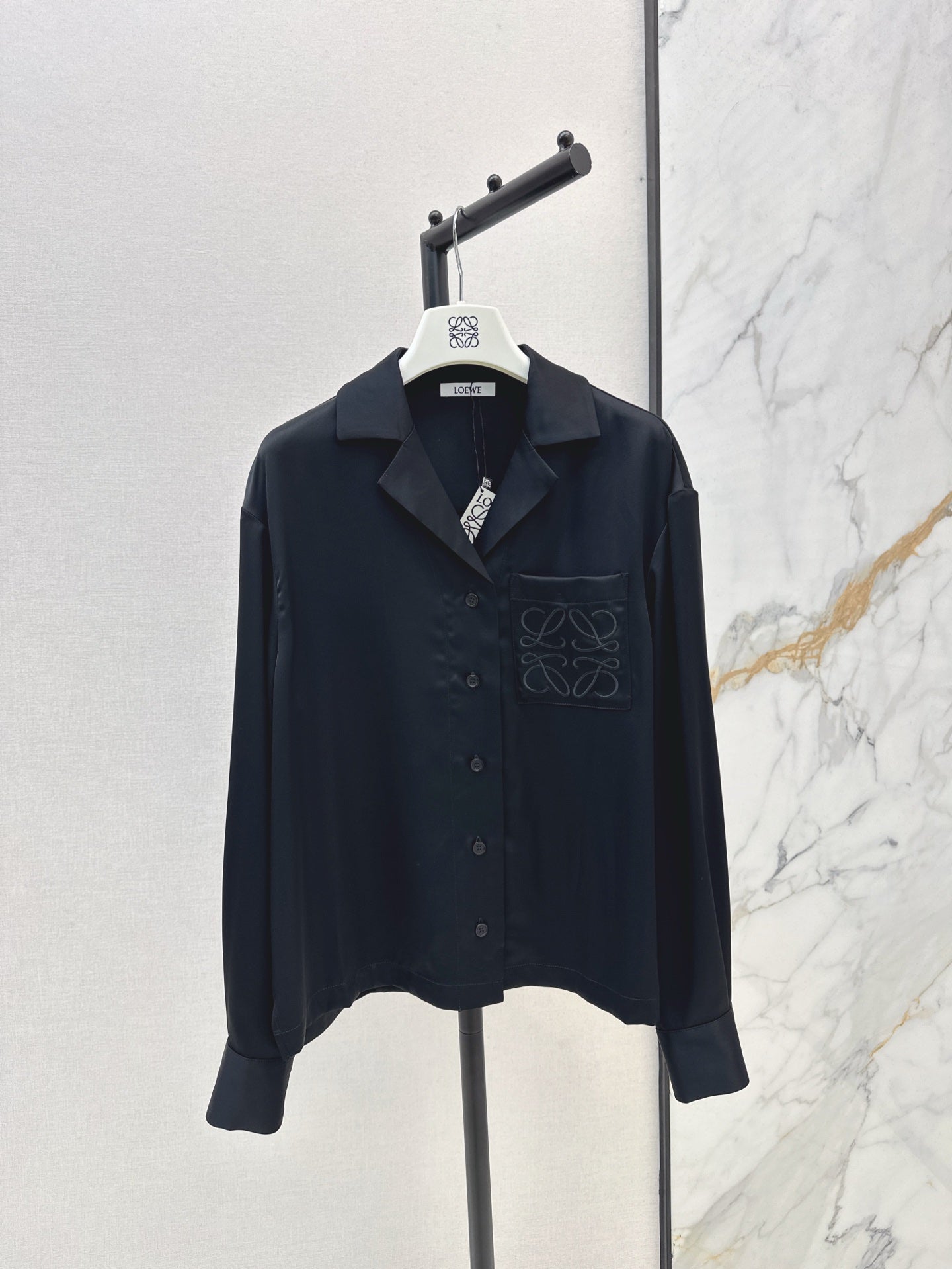 Embroidered pocket acetate shirt