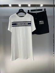 Round neck short-sleeved T-shirt dress + single-breasted skirt hip skirt
