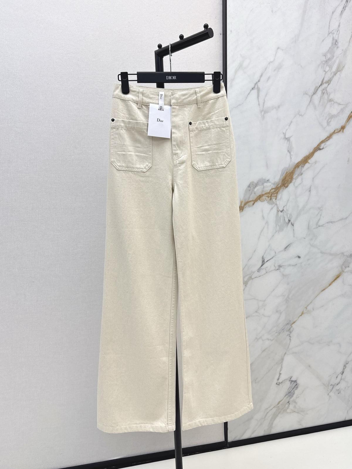 Mid-high waist double pocket straight jeans