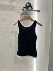 Contrast color knitted vest