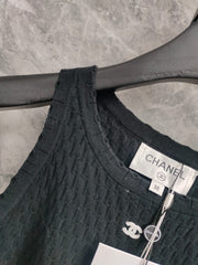 Round neck three-dimensional diamond vest