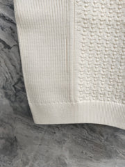 V-neck vest