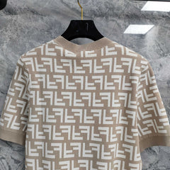Short-sleeved knitted top