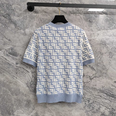 Short-sleeved knitted top