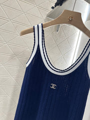 Contrast color knitted suspenders
