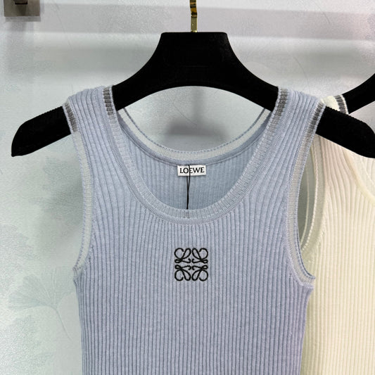 classic logo embroidered vest