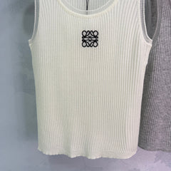 classic logo embroidered vest
