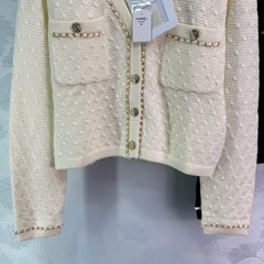 Chain-decorated V-neck cardigan