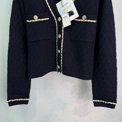Chain-decorated V-neck cardigan