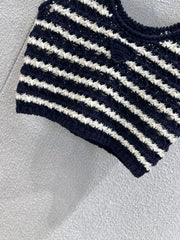 Striped knitted short vest