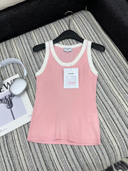 Short-sleeved knitted vest