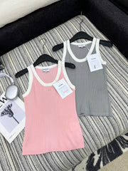 Short-sleeved knitted vest