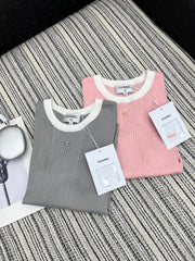 Short-sleeved knitted
