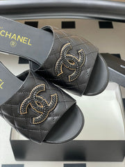 Diamond-patterned flip-flops