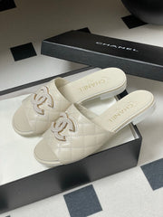 Diamond-patterned flip-flops