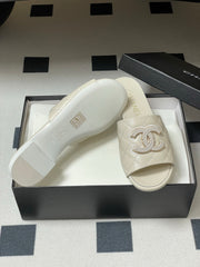 Diamond-patterned flip-flops