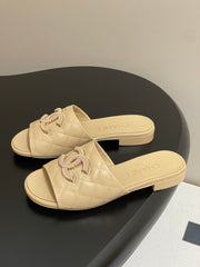 Diamond-patterned flip-flops