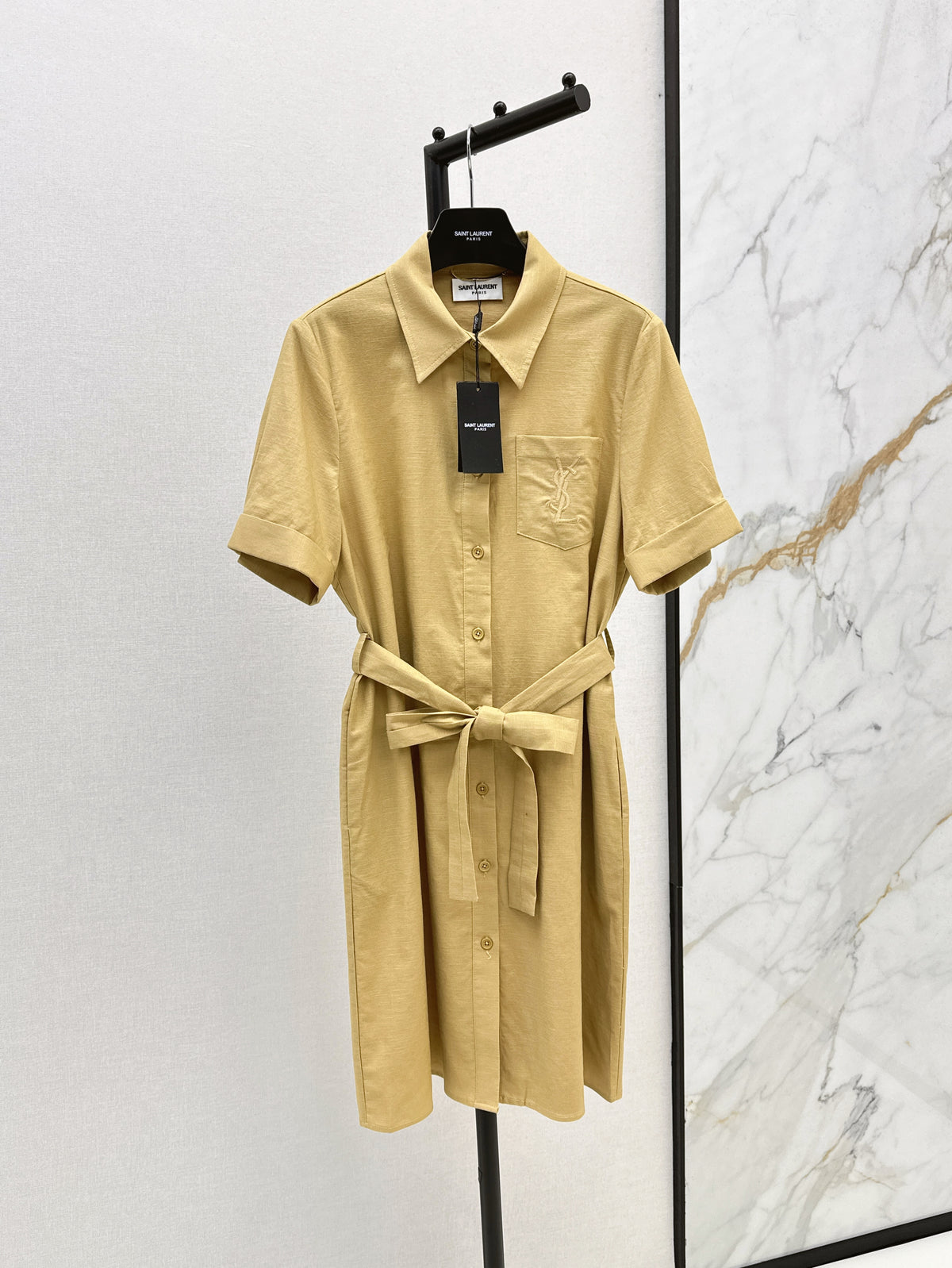 Short-sleeved shirt-style dress