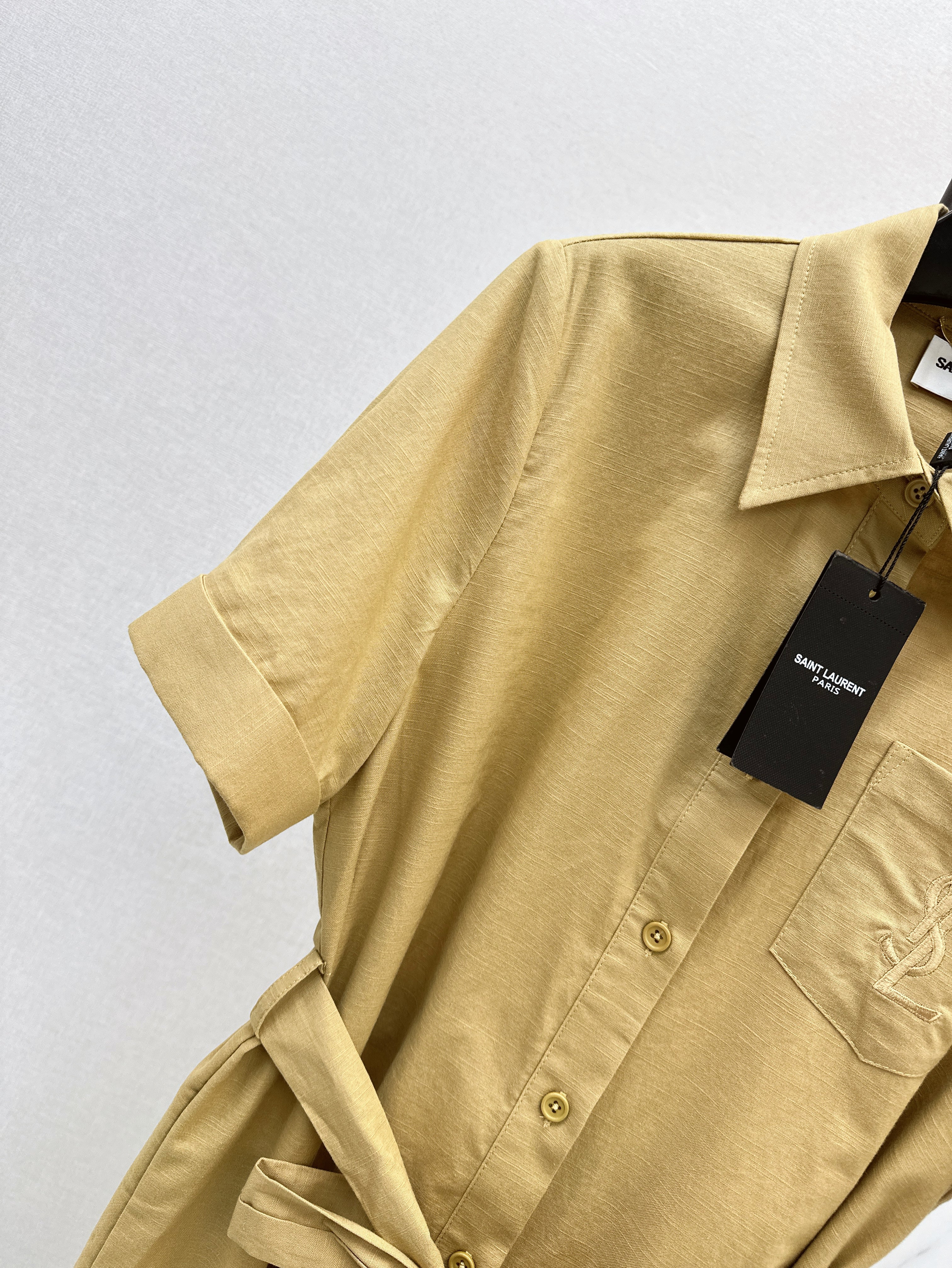 Short-sleeved shirt-style dress