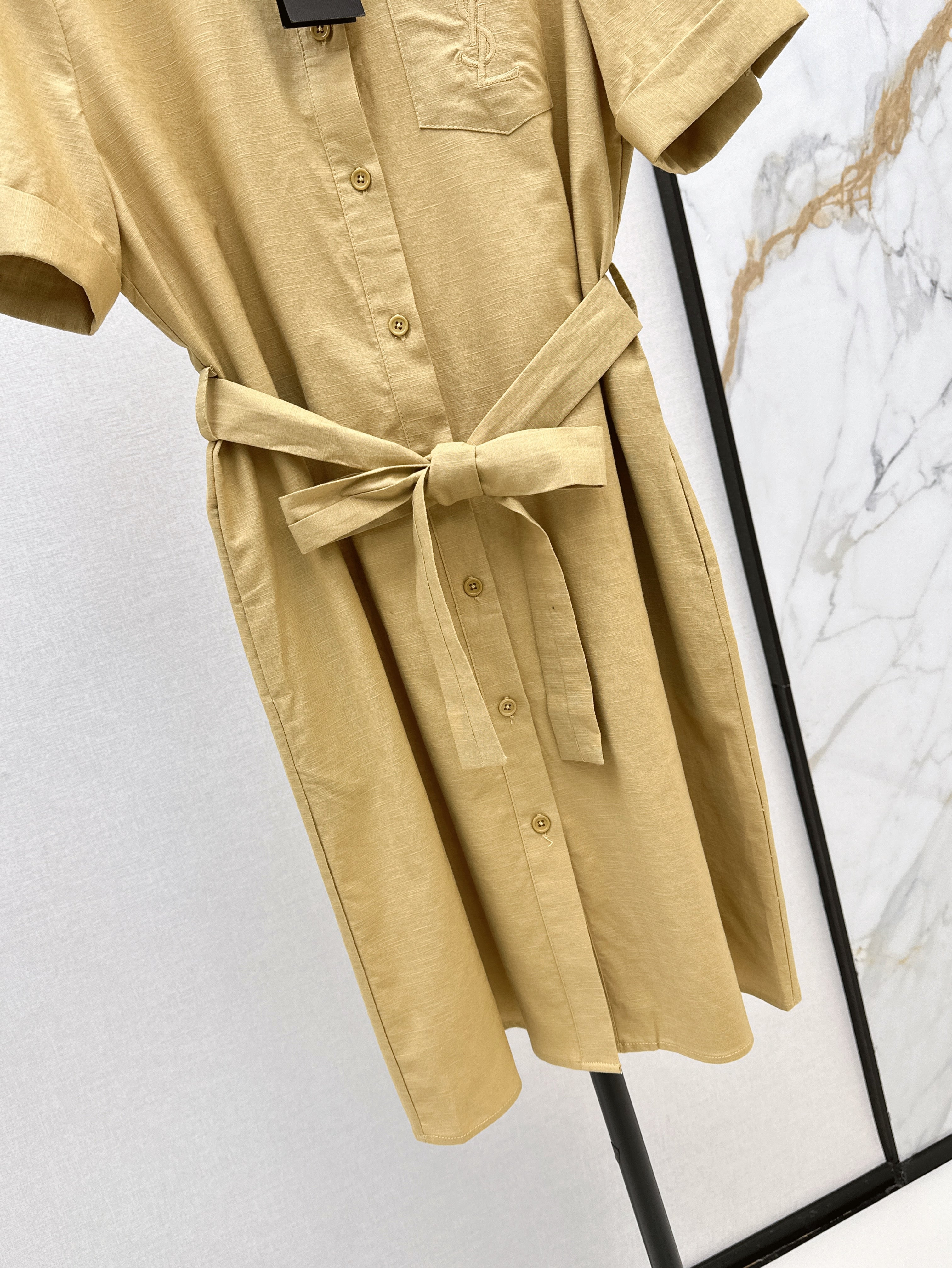 Short-sleeved shirt-style dress