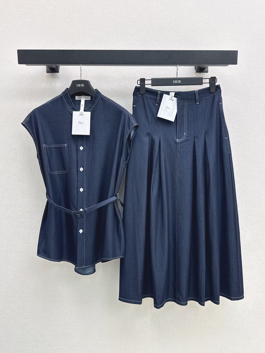 Denim suit