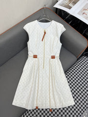 Sleeveless dress