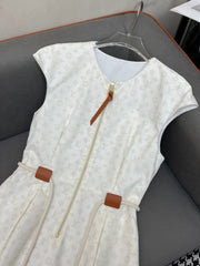 Sleeveless dress