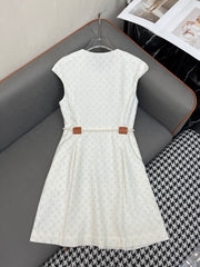 Sleeveless dress