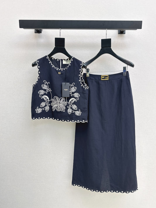 Sleeveless vest + skirt