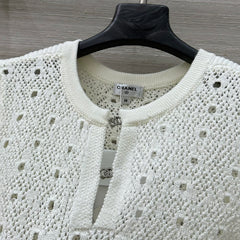 Hollow-out design crochet short-sleeved top