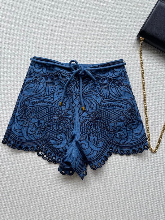 Heavy embroidery suit