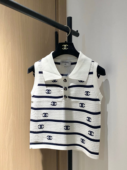 Breathable lapel vest