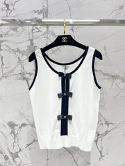 Button design three-dimensional bow knitted vest