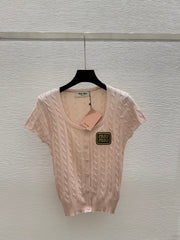 Solid color simple U-neck knitted short sleeves