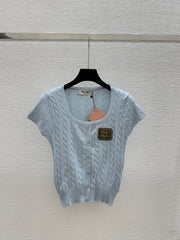 Solid color simple U-neck knitted short sleeves