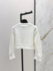 Temperamental knitted suit