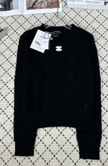 Crew neck long sleeve sweater