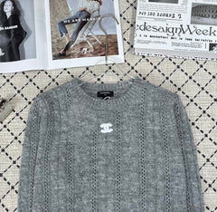 Crew neck long sleeve sweater