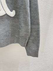 Simple loose sweater