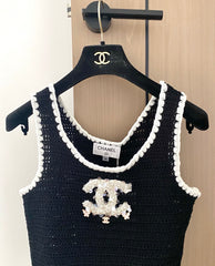 Hollow vest