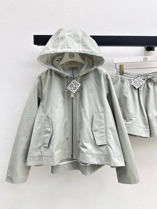 Hooded jacket + elastic waist shorts