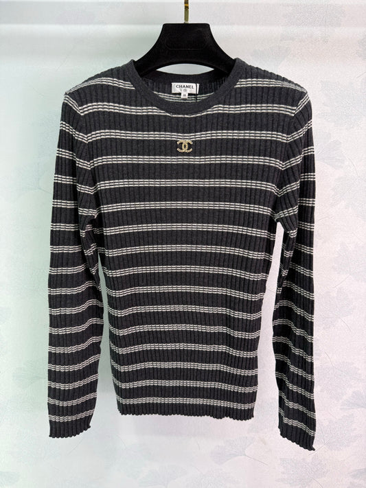 Striped knitted top